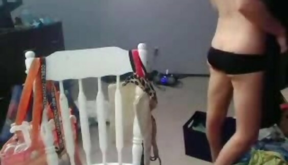Diciottenne nuda in webcam